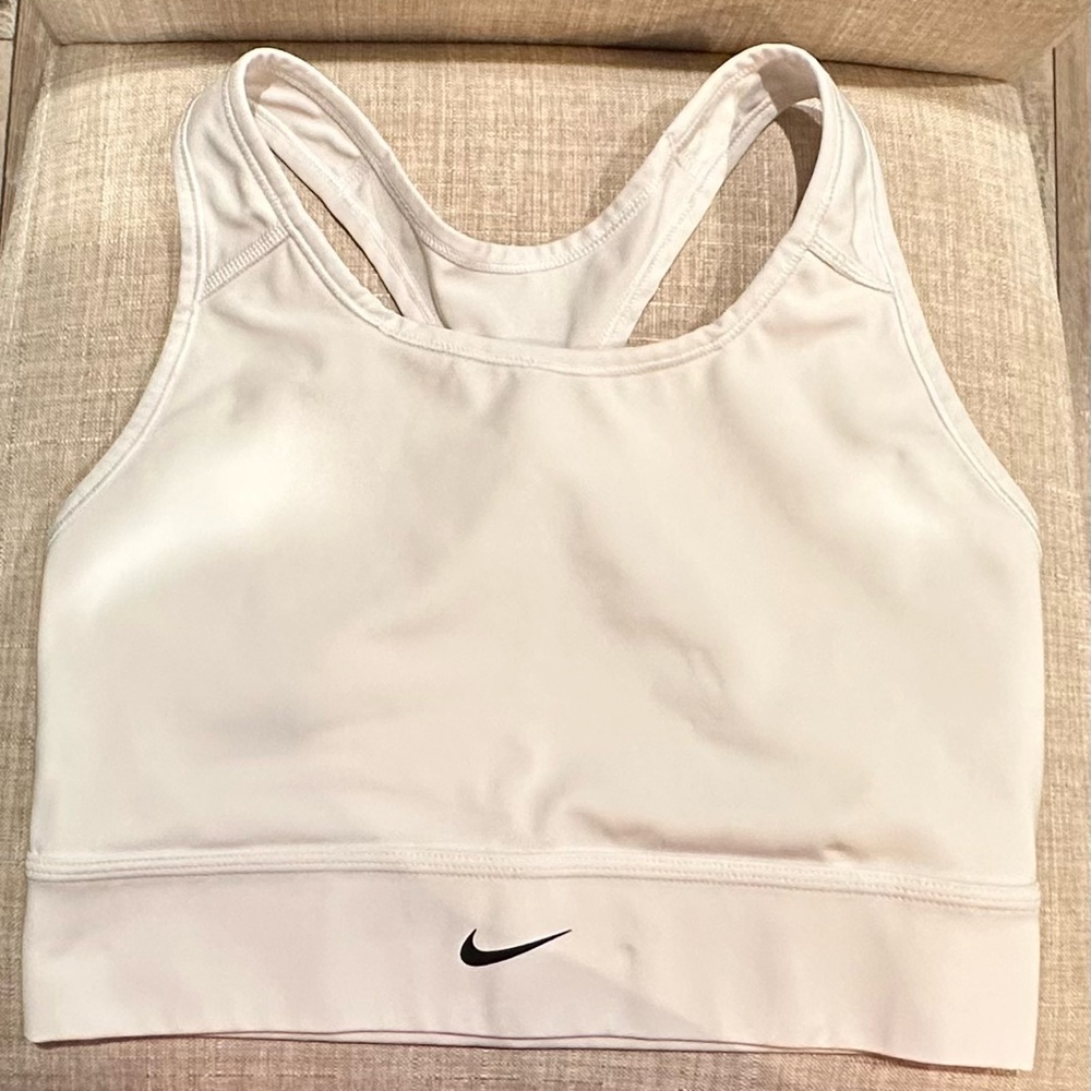 Nike Swoosh Medium Support
Women's Padded Longline Sports Bra